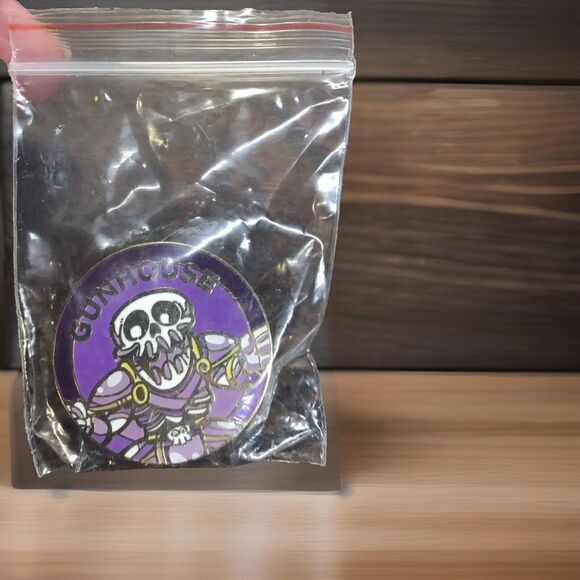 Gunhouse Enamel Pin Limited Run Games Skull Video Game Collectible - Picture 1 of 3